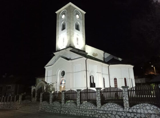 crkva noću